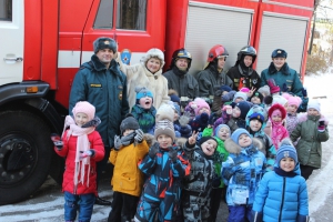 Огнеборцы в гостях у дошколят